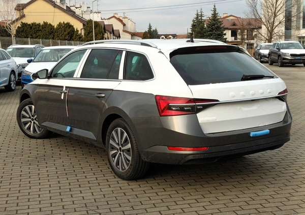 Skoda Superb cena 220340 przebieg: 1, rok produkcji 2024 z Kęty małe 46